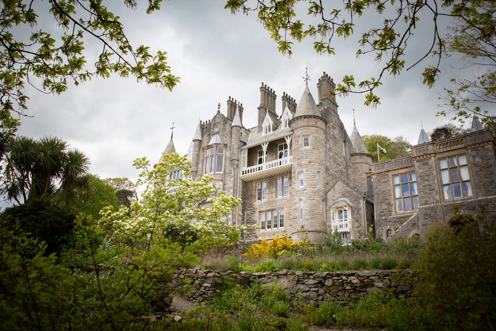 Charlotte & Mark's wedding at Château Rhianfa on Anglesey
